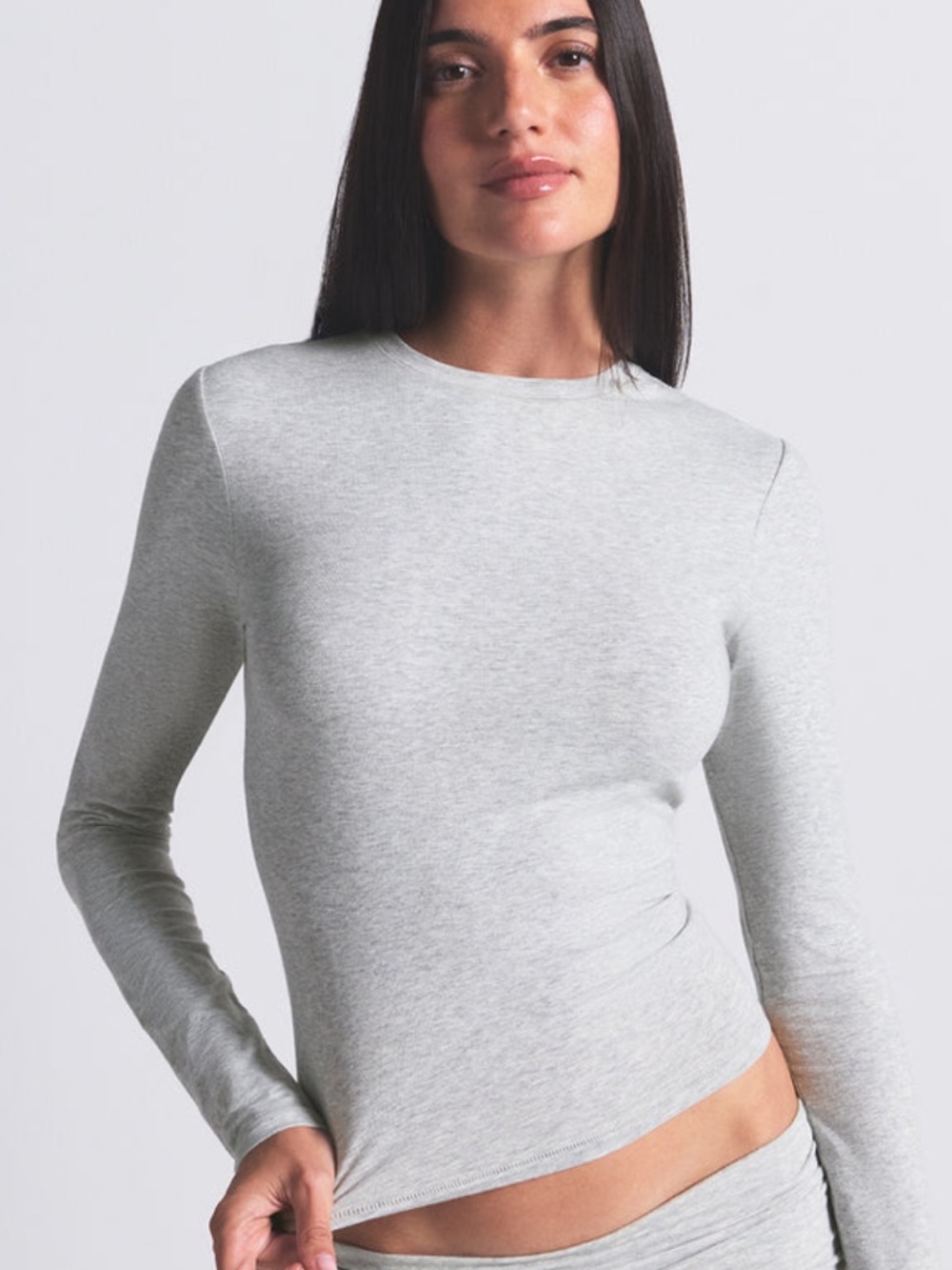 SKIMS Cotton Jersey Long Sleeve Crewneck T-Shirt size XS In Light Heather Grey